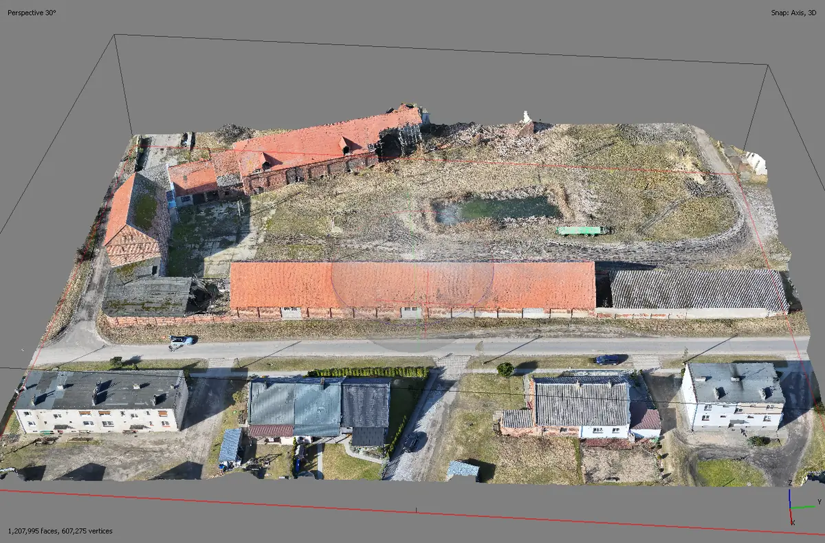 Digitaler Zwilling Bauernhof 3D-Perspektive – Wohnhaus und Scheune mit realer Textur