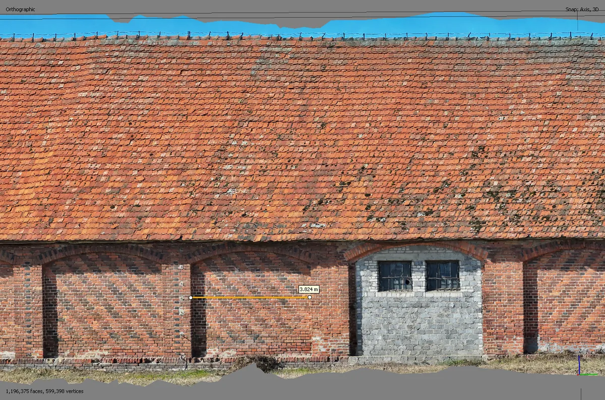 Scheune Fassadenvermessung – Orthografische Ansicht mit Maßangaben für Sanierungsplanung